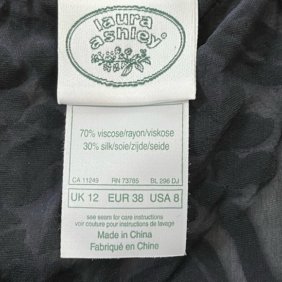 Laura Ashley Black Burn Out Velvet V Neck Tunic Blouse Top Boho Dark Romantic 8 - Picture 9 of 12